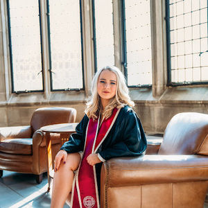 Meet your Posher, Tessla